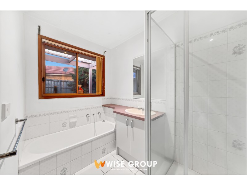18 Cumberland Chase, Hampton Park VIC 3976