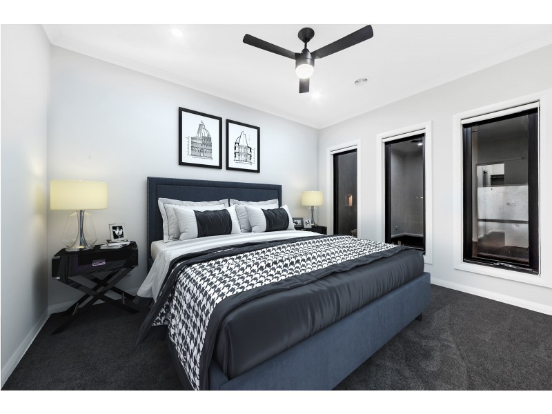 11 Walhallow Drive, Clyde North VIC 3978