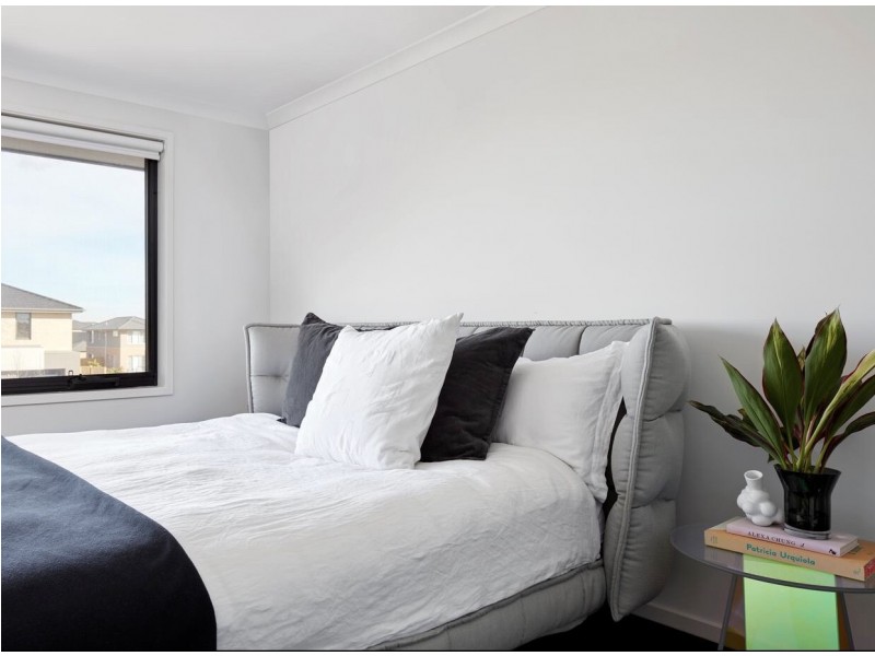 11/6-8 Sylvanwood Crescent, Narre Warren VIC 3805