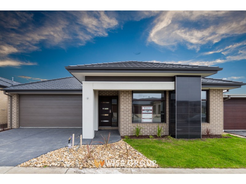 14 Mahal Drive, Clyde North VIC 3978
