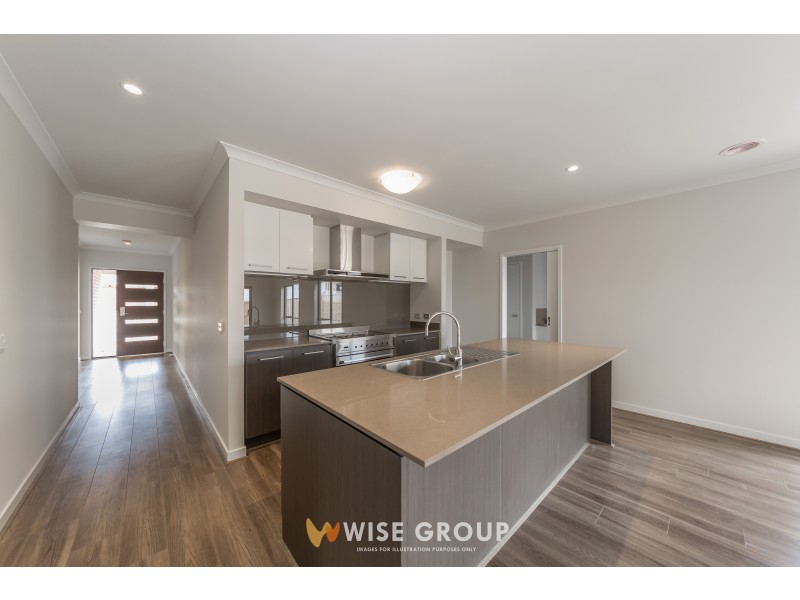 14 Mahal Drive, Clyde North VIC 3978
