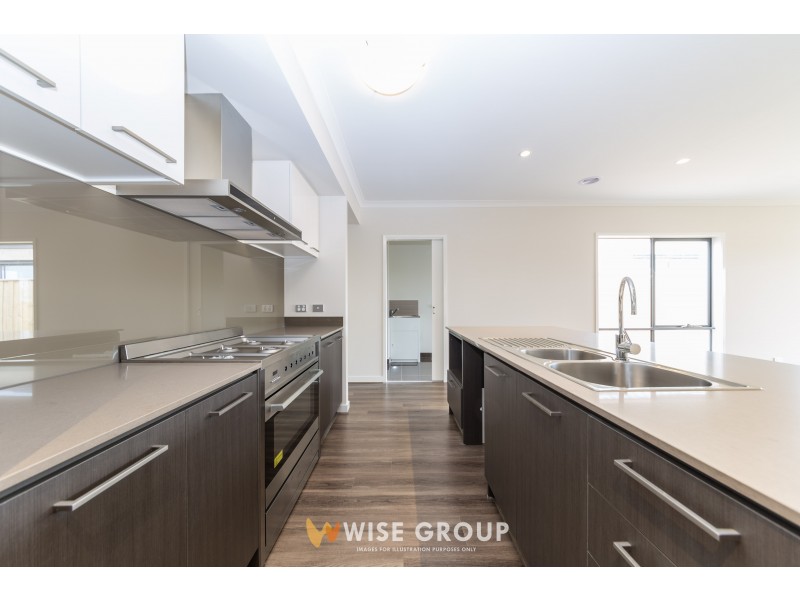 14 Mahal Drive, Clyde North VIC 3978