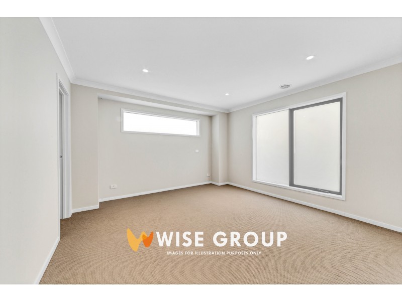 49 Glenrose Boulevard, Clyde North VIC 3978