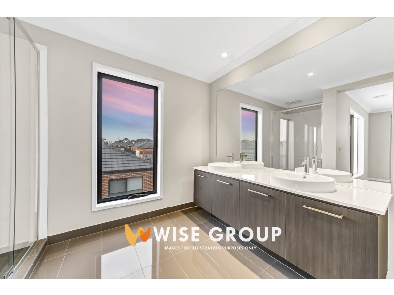 65 Glenrose Boulevard, Clyde North VIC 3978