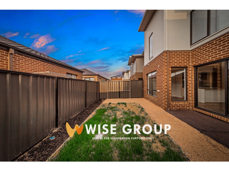 65 Glenrose Boulevard, Clyde North VIC 3978