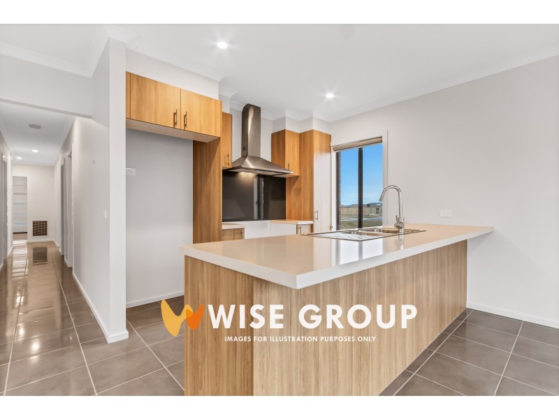 90 Waterman Drive, Clyde VIC 3978