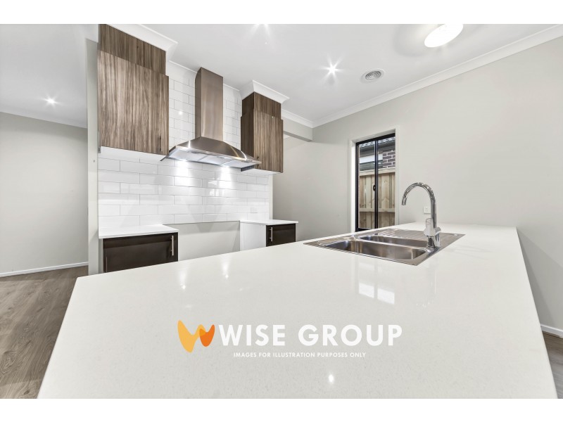 5 Pelham Drive, Clyde VIC 3978