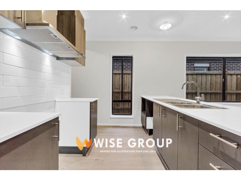 5 Pelham Drive, Clyde VIC 3978