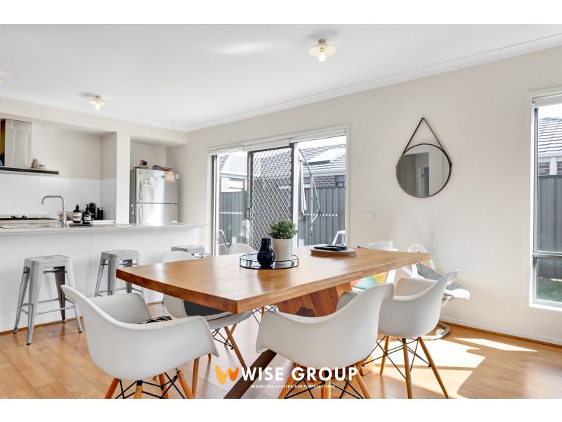 38 Victoria Place, Pakenham VIC 3810