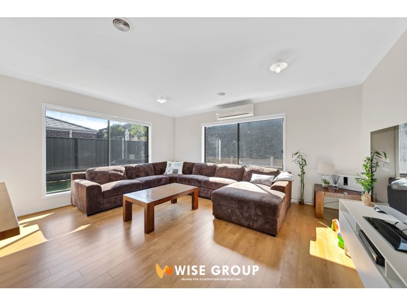 38 Victoria Place, Pakenham VIC 3810