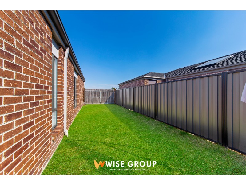 38 Victoria Place, Pakenham VIC 3810