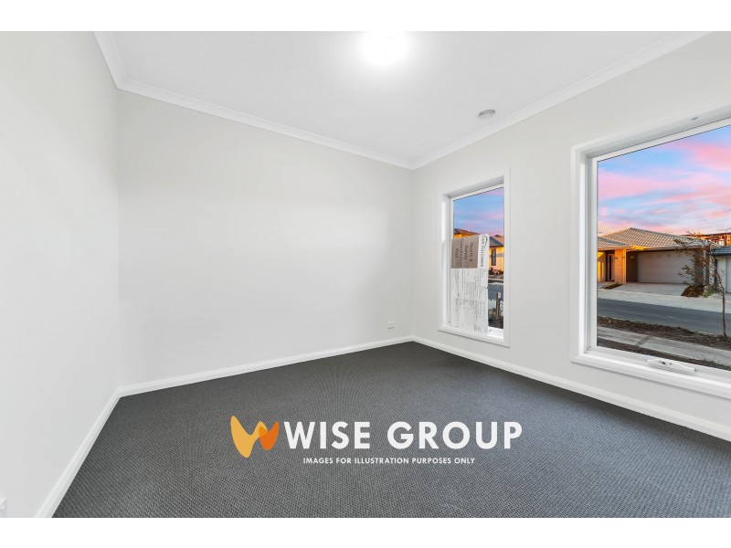28 Swindale Way, Clyde North VIC 3978