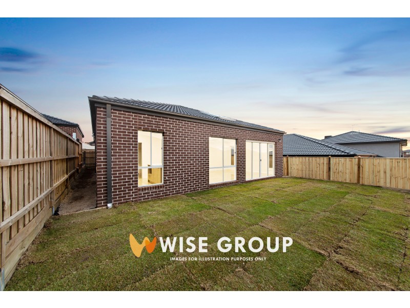 28 Swindale Way, Clyde North VIC 3978