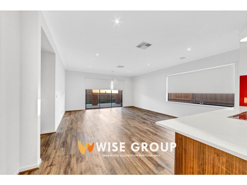 37 Rathberry Circuit, Clyde North VIC 3978