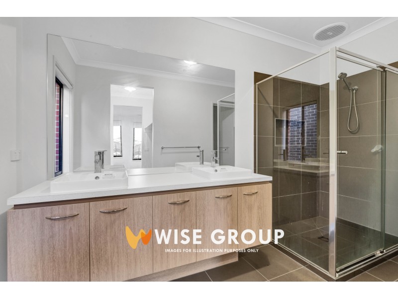37 Rathberry Circuit, Clyde North VIC 3978