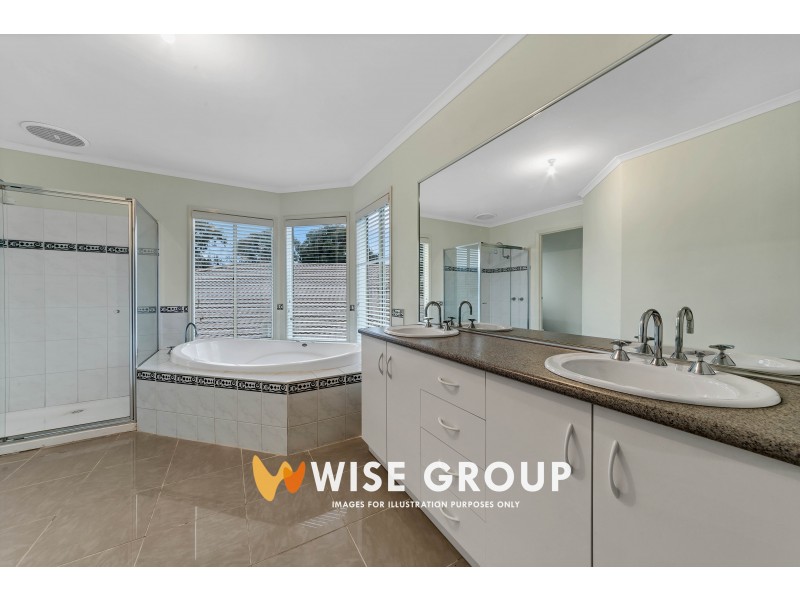 10 Saint Annes Crescent, Berwick VIC 3806