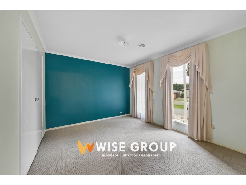 10 Saint Annes Crescent, Berwick VIC 3806