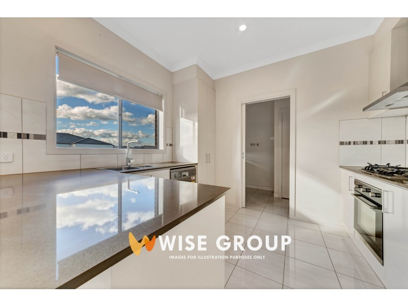 4 Spartan Avenue, Clyde North VIC 3978