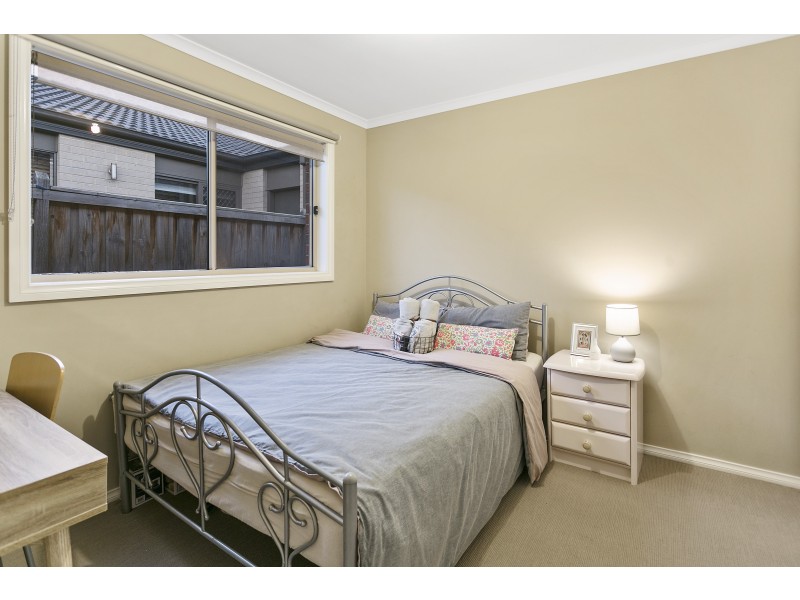 53 Chantenay Parade, Cranbourne North VIC 3977