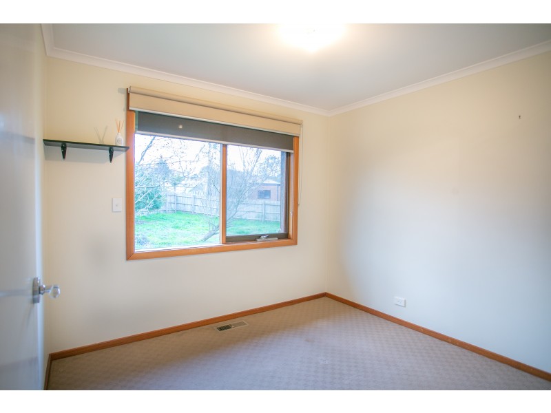 12 Kanumbra Court, Hallam VIC 3803