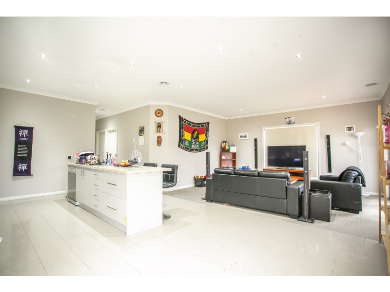 6 Marathon Way, Narre Warren South VIC 3805