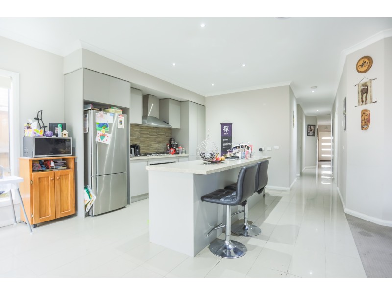 6 Marathon Way, Narre Warren South VIC 3805