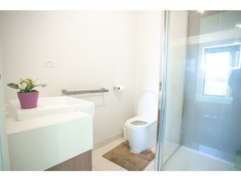 49A Wilkiea Cr, Cranbourne North VIC 3977