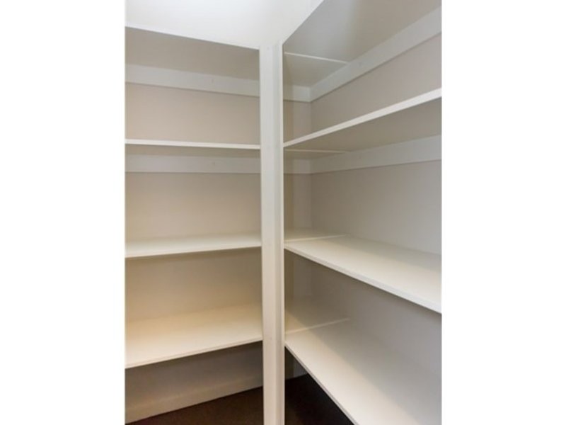 4 Holsteiner Terrace, Clyde North VIC 3978