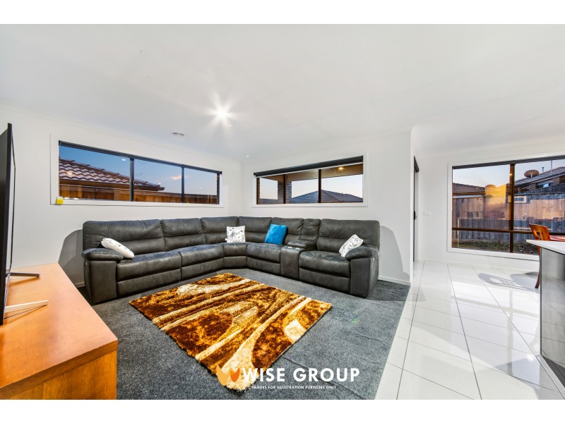 19 Cascade Way, Pakenham VIC 3810