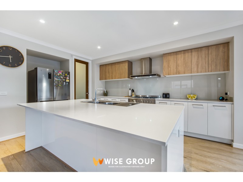 17 Epsom Lane, Cranbourne North VIC 3977