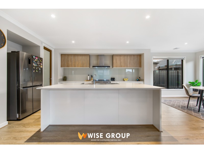 17 Epsom Lane, Cranbourne North VIC 3977