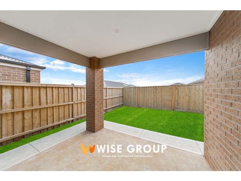 16 Whinstone Avenue, Clyde VIC 3978