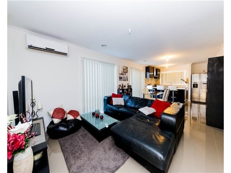 39 Botham Crescent, Pakenham VIC 3810