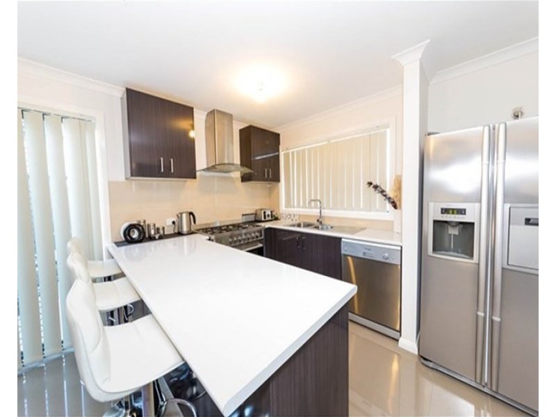 39 Botham Crescent, Pakenham VIC 3810