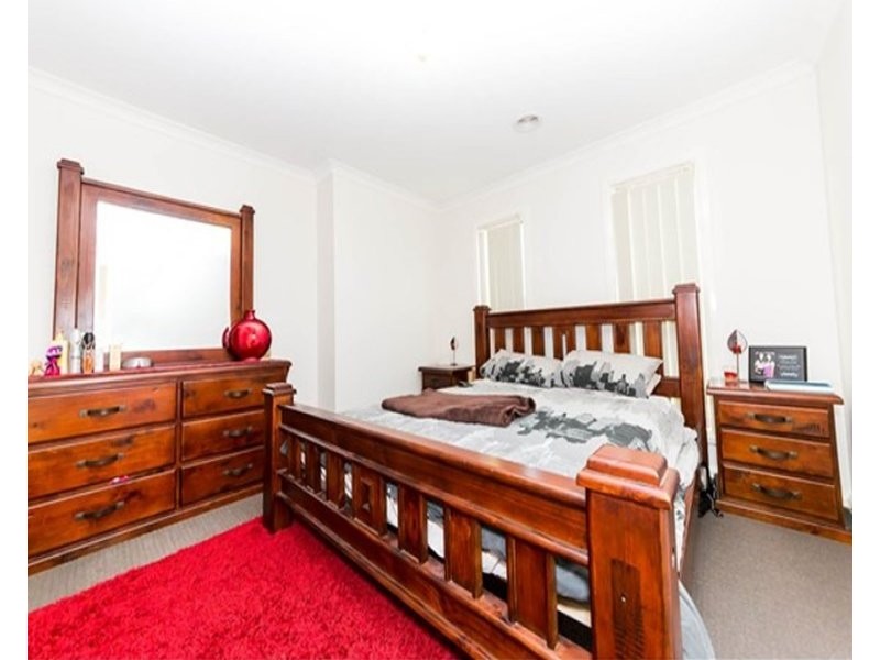 39 Botham Crescent, Pakenham VIC 3810