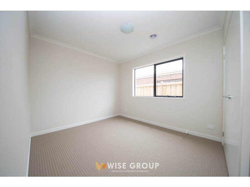 14 Mahal Drive, Clyde North VIC 3978