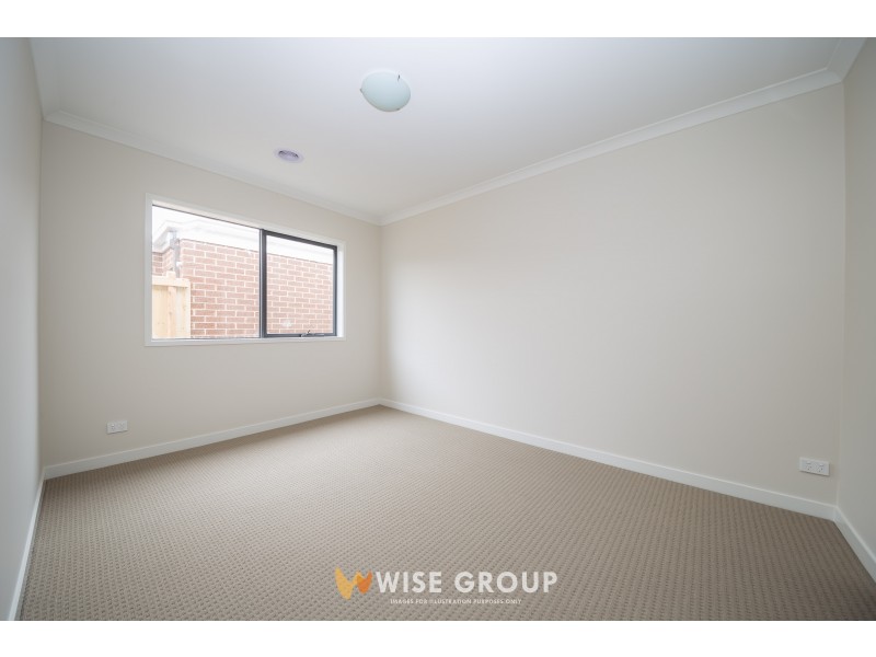 14 Mahal Drive, Clyde North VIC 3978