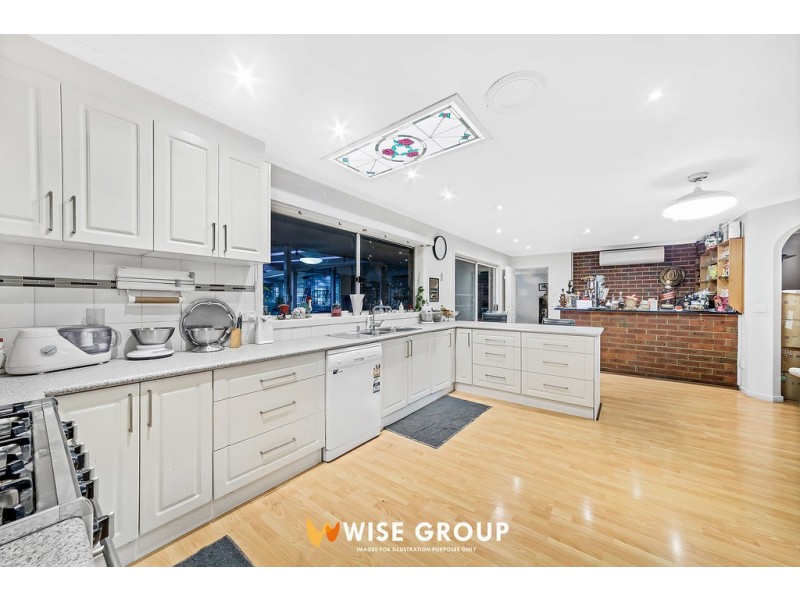 10 Central Road, Hampton Park VIC 3976