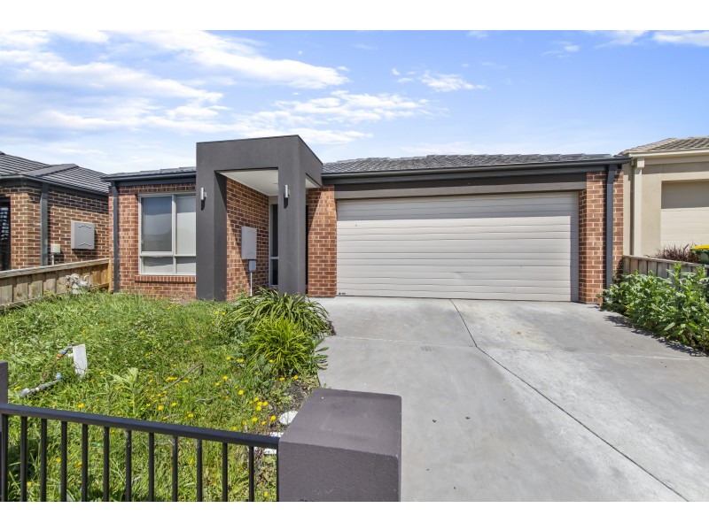 43 Arlington Avenue, Pakenham VIC 3810