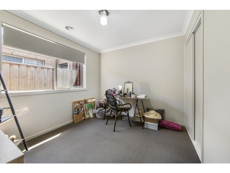 43 Arlington Avenue, Pakenham VIC 3810