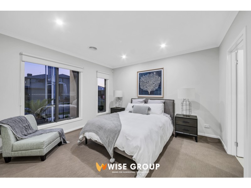 35 Amesbury Way, Clyde North VIC 3978