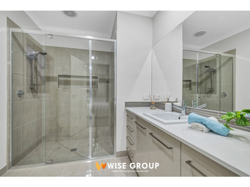 35 Amesbury Way, Clyde North VIC 3978