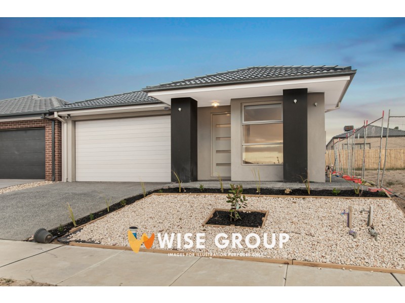 12 Harlequin Way, Clyde North VIC 3978