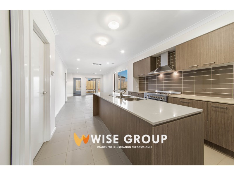 12 Harlequin Way, Clyde North VIC 3978