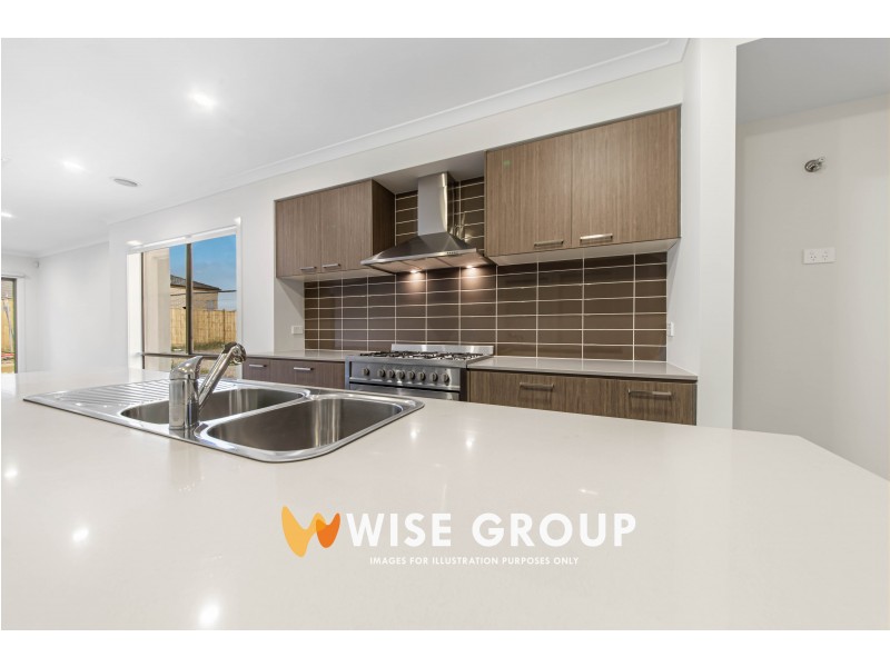 12 Harlequin Way, Clyde North VIC 3978