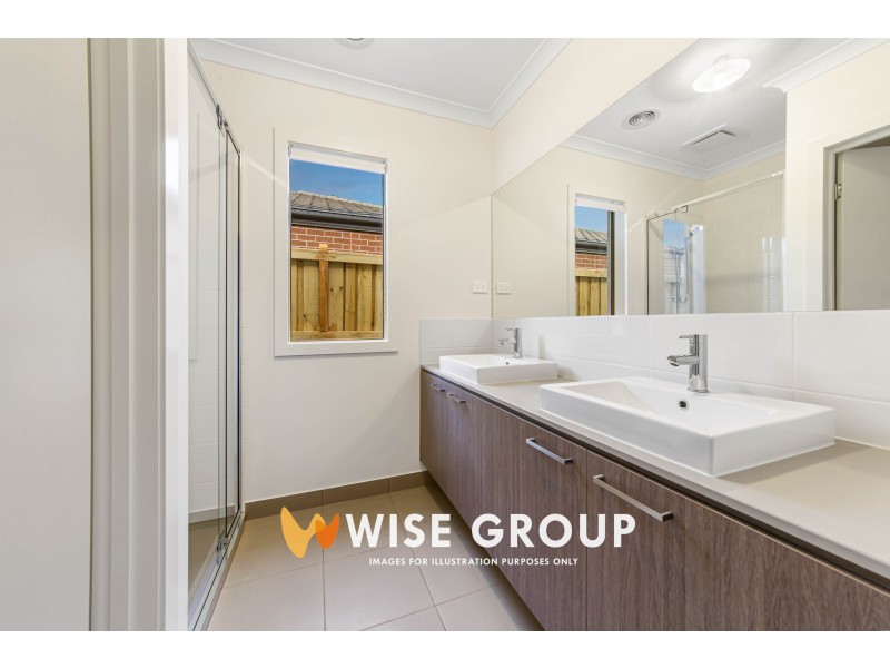 12 Harlequin Way, Clyde North VIC 3978