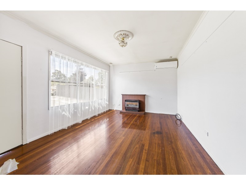 27 Chestnut Drive, Doveton VIC 3177