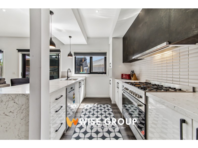 2/13 Speranza Place, Lynbrook VIC 3975