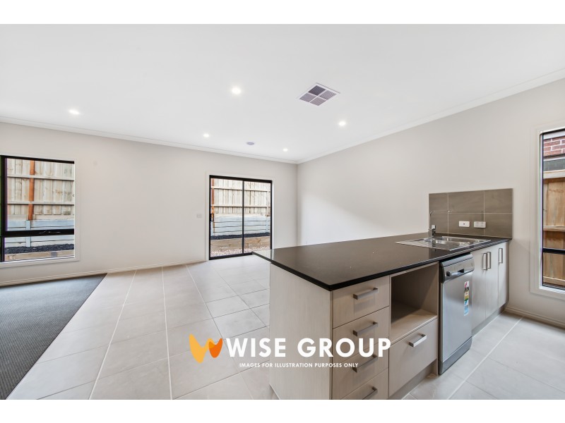 44 Cherokee Parade, Clyde VIC 3978