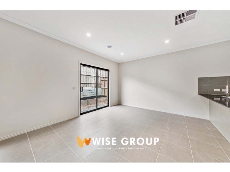 44 Cherokee Parade, Clyde VIC 3978